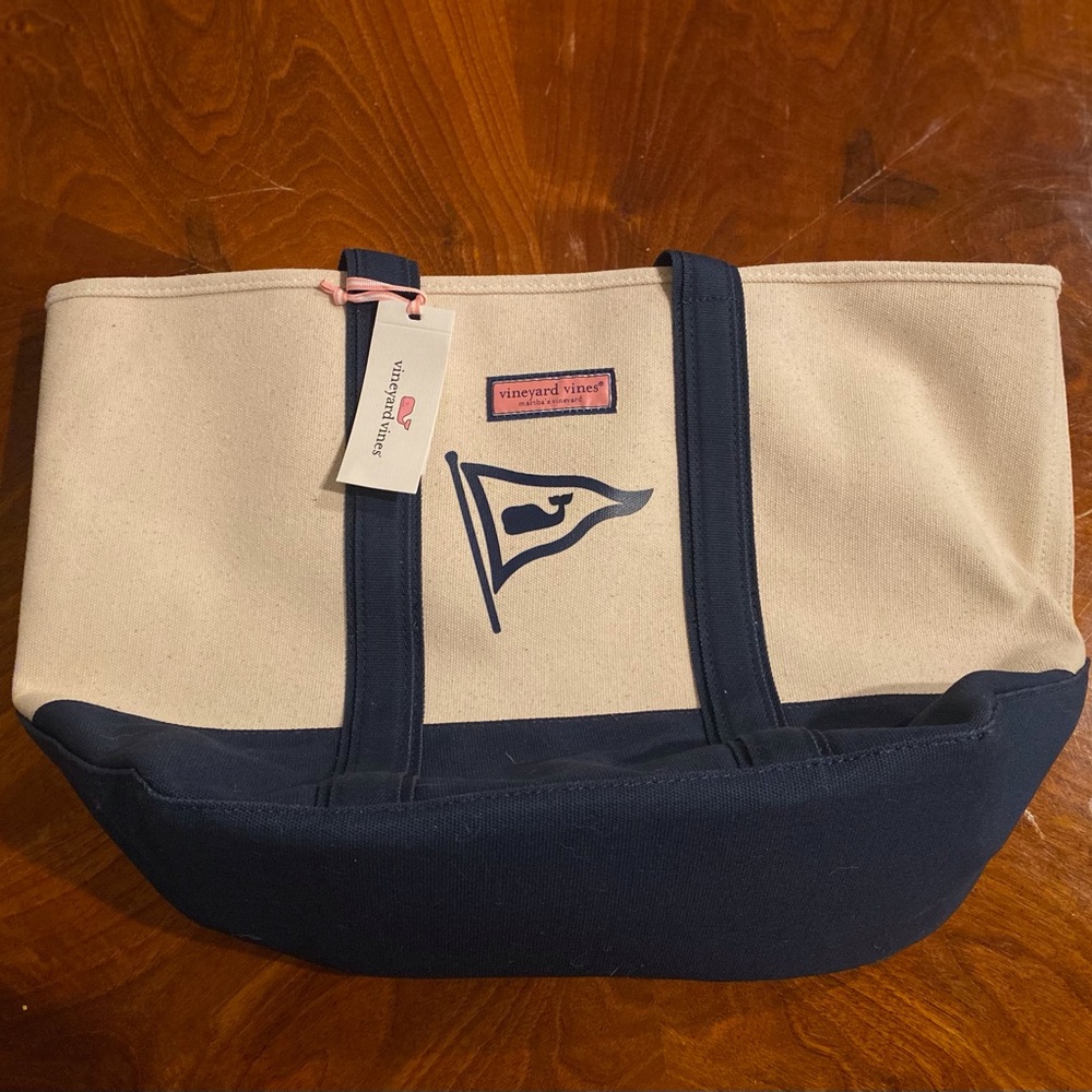 NWT Vinyard Vines Tote